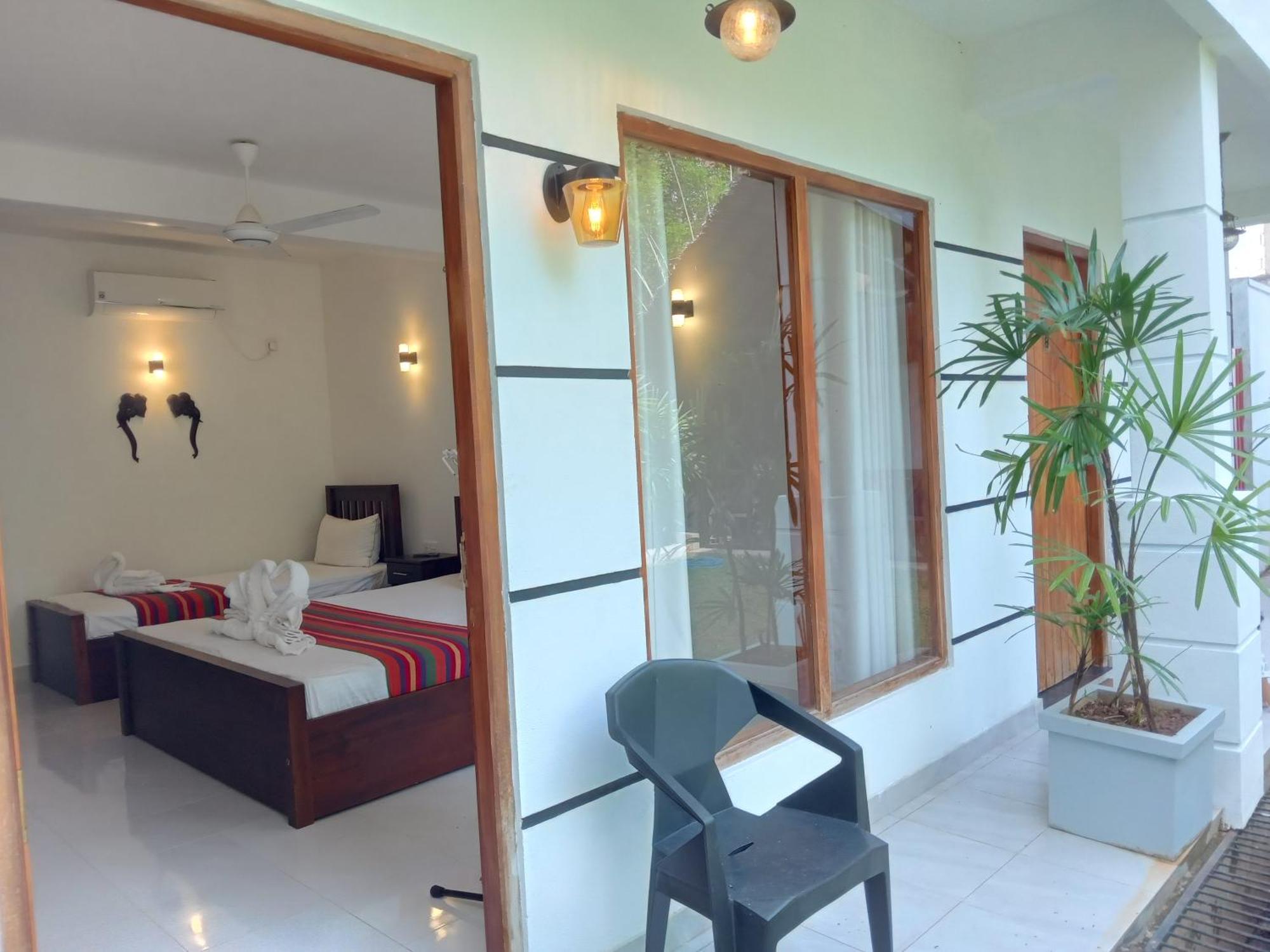 White Rose Safari Home Stay Udawalawe Exteriér fotografie